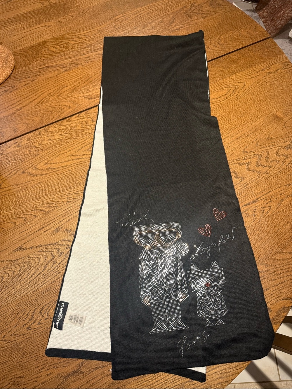 Karl Lagerfeld knit scarf